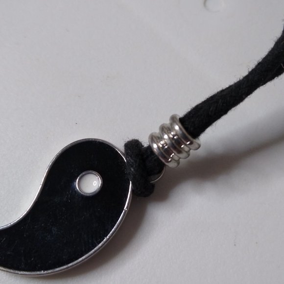 Yin And Yang Metal Pendant String Necklace Set - Picture 3 of 15
